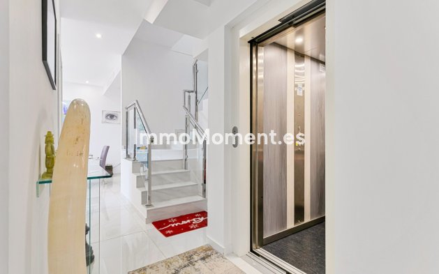 Revente - Appartement - Marbella - Cortijo Blanco