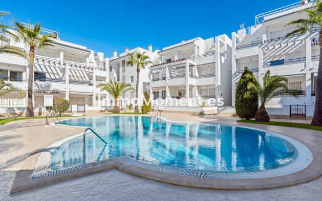 Resale - Apartment - Torrevieja - Torrevieja Centro