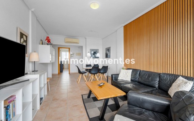 Resale - Apartment - Torrevieja - Torrevieja Centro