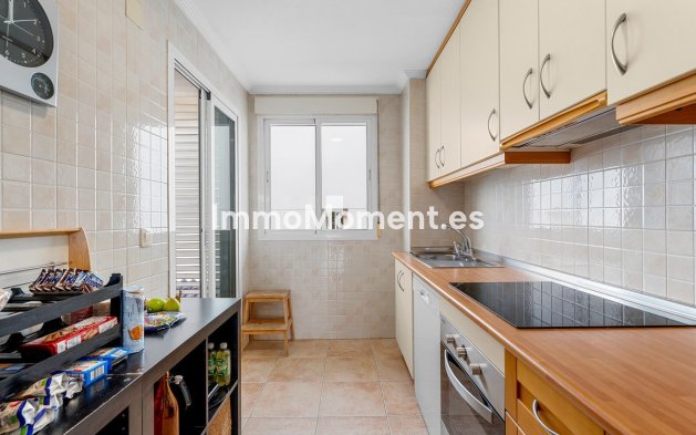 Resale - Apartment - Torrevieja - Torrevieja Centro