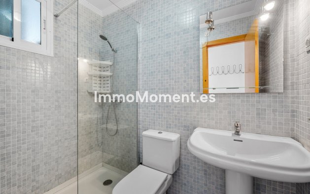Resale - Apartment - Torrevieja - Torrevieja Centro