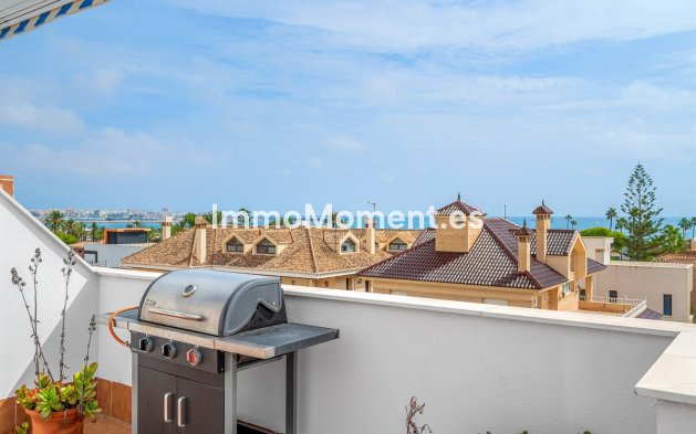 Resale - Apartment - Torrevieja - Torrevieja Centro
