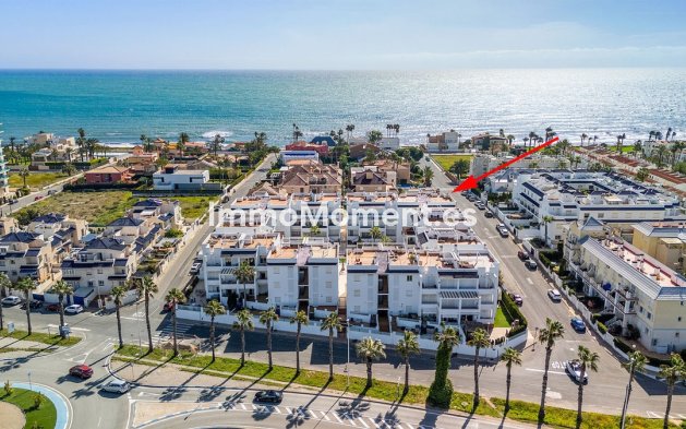 Resale - Apartment - Torrevieja - Torrevieja Centro