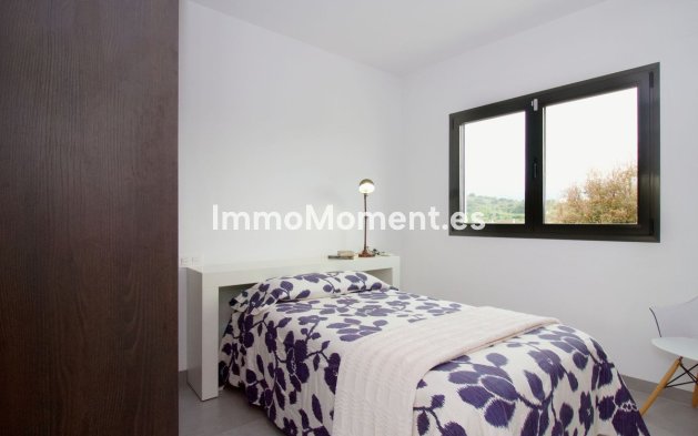 Wiederverkauf - Freistehende Villa -   Inländisch - Alhaurín el Grande Centro