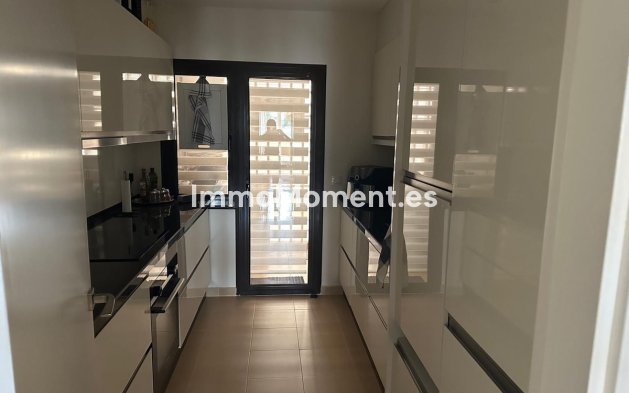 Reventa - Apartamento - Estepona  - Estepona Centro