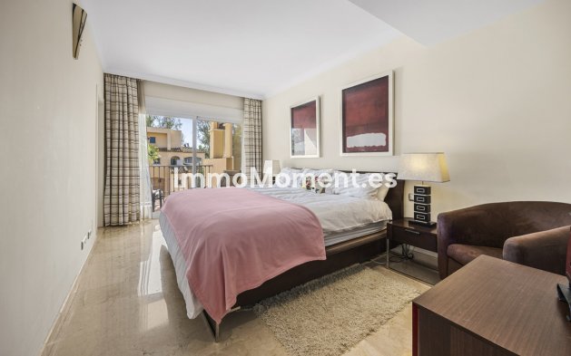Resale - Apartment - Estepona - Estepona Centro
