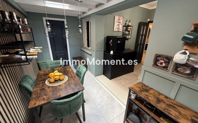Resale - Detached villa - Orihuela Costa - Villamartín
