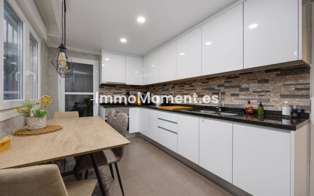 Wiederverkauf - Wohnung - Torrevieja - Torrevieja Centro