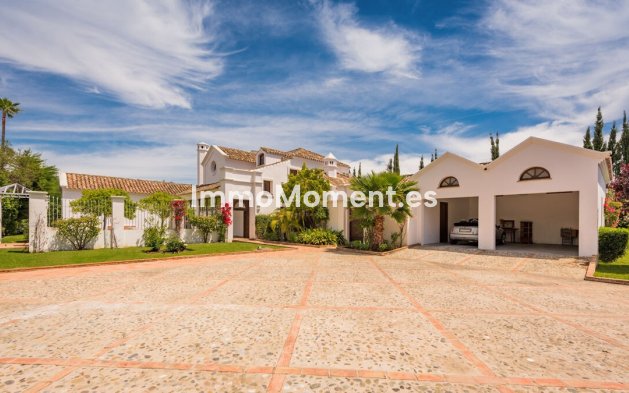 Reventa - Villa independiente - Marbella - Guadalmina Baja