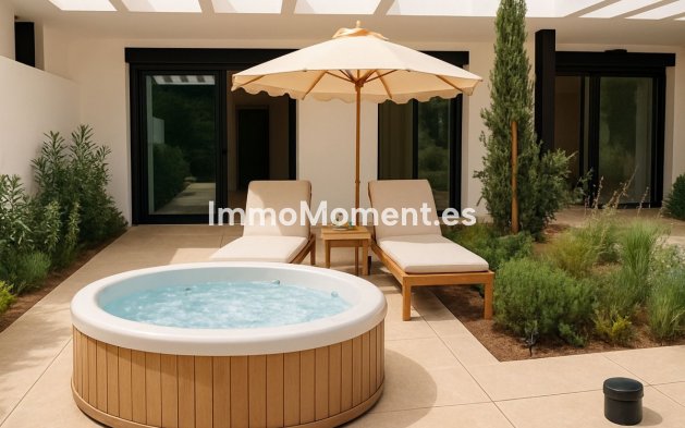 Resale - Apartment - Marbella - Bahía de Marbella