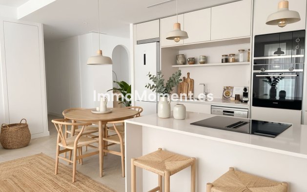 Resale - Apartment - Marbella - Bahía de Marbella