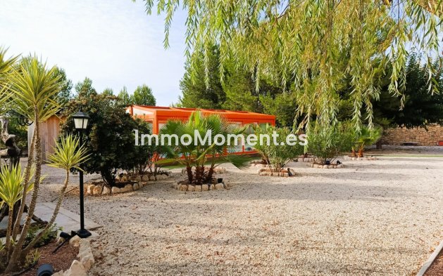 Resale - Country house - Pinoso - Pinoso Centro