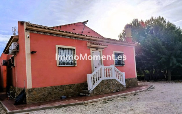 Resale - Country house - Pinoso - Pinoso Centro