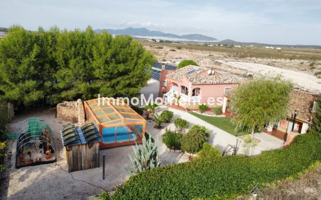 Resale - Country house - Pinoso - Pinoso Centro
