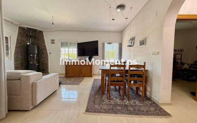 Resale - Country house - Pinoso - Pinoso Centro