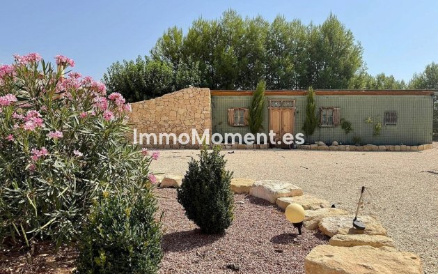 Resale - Country house - Pinoso - Pinoso Centro