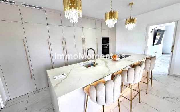 Resale - Detached villa - Orihuela Costa - Villamartín