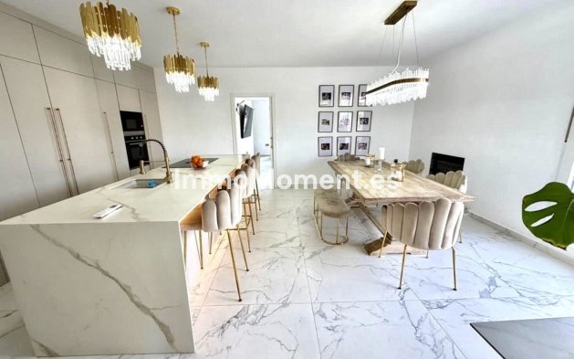 Resale - Detached villa - Orihuela Costa - Villamartín