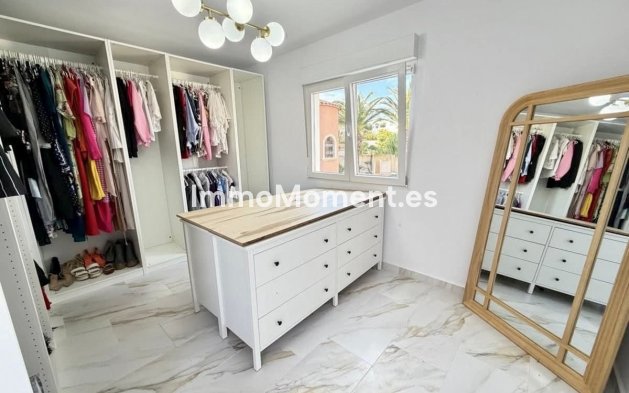 Resale - Detached villa - Orihuela Costa - Villamartín