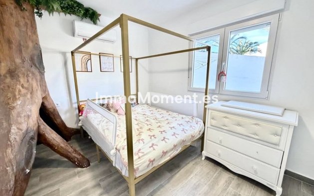 Resale - Detached villa - Orihuela Costa - Villamartín