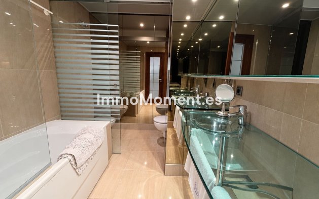 Wiederverkauf - Wohnung - Estepona  - Estepona Centro