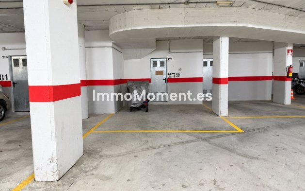 Wiederverkauf - Wohnung - Estepona  - Estepona Centro