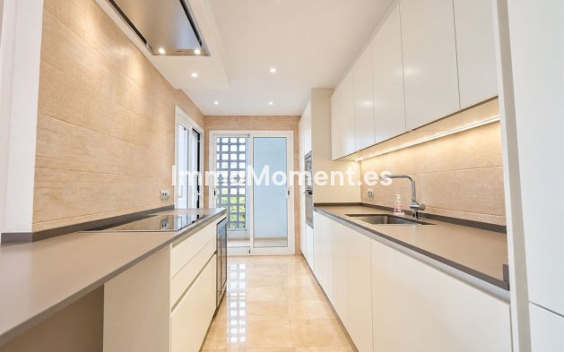 Wiederverkauf - Wohnung - Marbella - La Mairena
