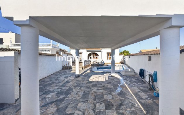Bestaande woning - Vrijstaande villa - Torrevieja - Torrevieja Centro