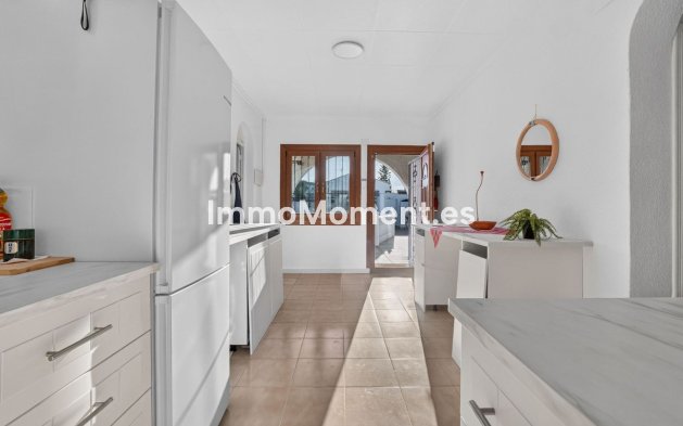 Bestaande woning - Vrijstaande villa - Torrevieja - Torrevieja Centro