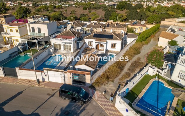 Bestaande woning - Vrijstaande villa - Torrevieja - Torrevieja Centro
