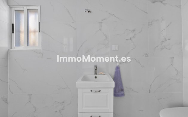 Bestaande woning - Vrijstaande villa - Torrevieja - Torrevieja Centro