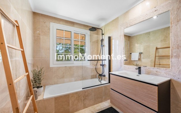 Reventa - Villa independiente - Marbella - Nueva Andalucía