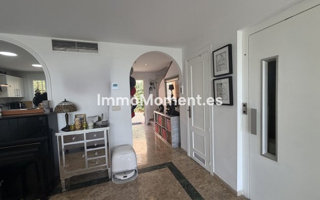 Resale - Townhouse - Estepona - Estepona Centro