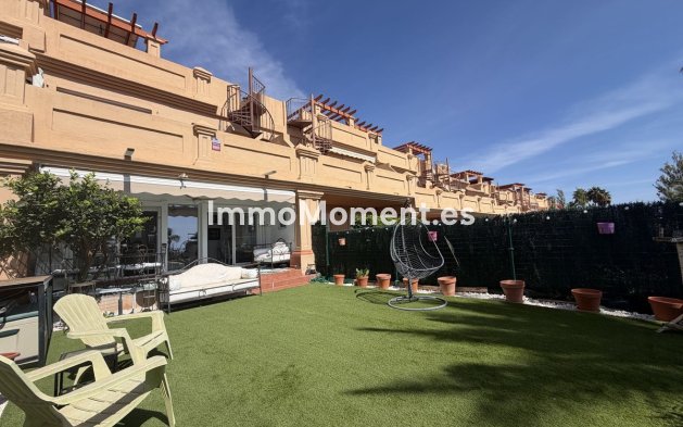 Resale - Townhouse - Estepona - Estepona Centro