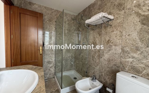 Resale - Townhouse - Estepona - Estepona Centro