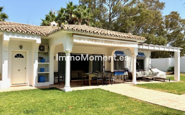 Bestaande woning - Vrijstaande villa - Estepona  - Estepona Centro
