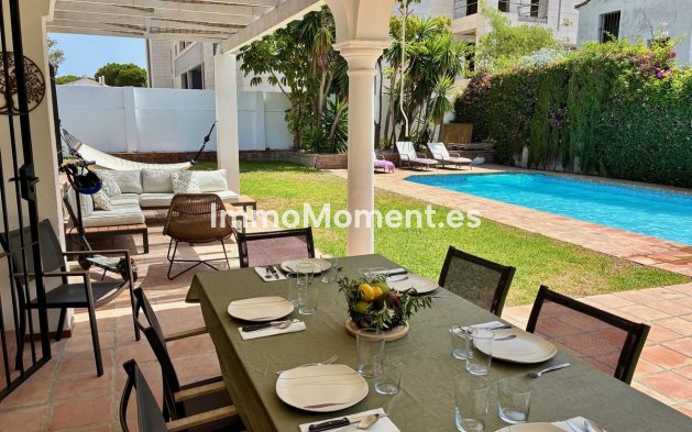 Bestaande woning - Vrijstaande villa - Estepona  - Estepona Centro