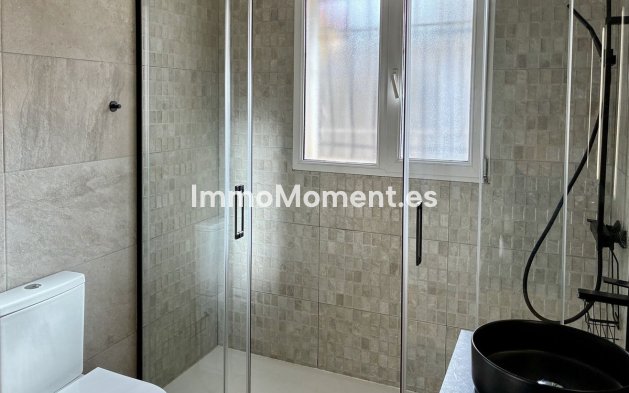 Bestaande woning - Vrijstaande villa - Estepona  - Estepona Centro