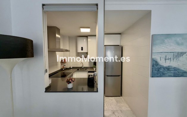 Resale - Apartment - Fuengirola - Los Boliches