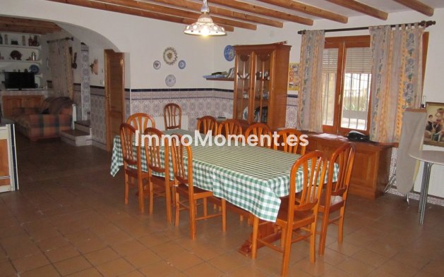 Resale - Detached villa - Yecla - Yecla Centro