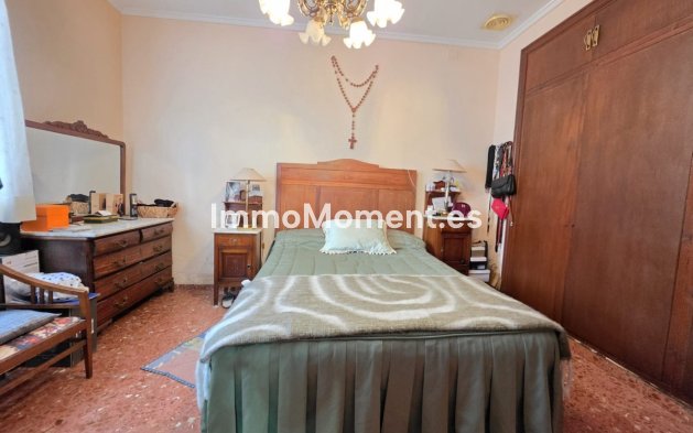 Reventa - Villa independiente - Elda - Elda Centro