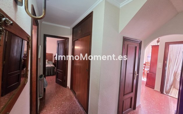 Reventa - Villa independiente - Elda - Elda Centro