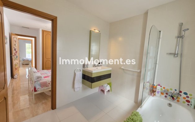 Bestaande woning - Vrijstaande villa - Pinoso - Pinoso Centro