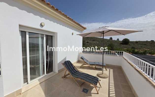 Bestaande woning - Vrijstaande villa - Pinoso - Pinoso Centro