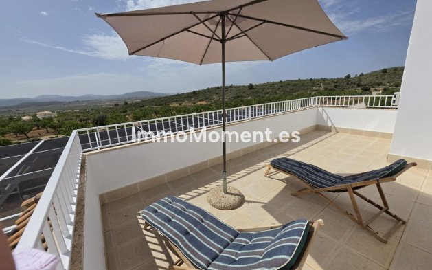 Bestaande woning - Vrijstaande villa - Pinoso - Pinoso Centro