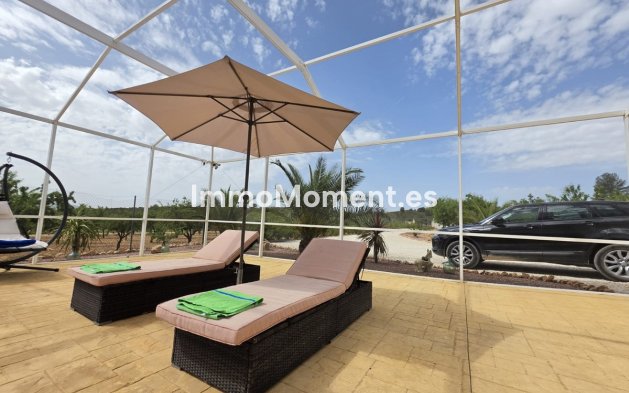 Bestaande woning - Vrijstaande villa - Pinoso - Pinoso Centro