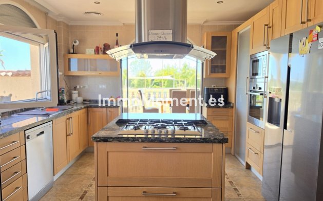 Bestaande woning - Vrijstaande villa - Pinoso - Pinoso Centro