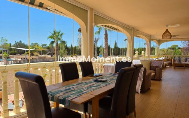Bestaande woning - Vrijstaande villa - Pinoso - Pinoso Centro