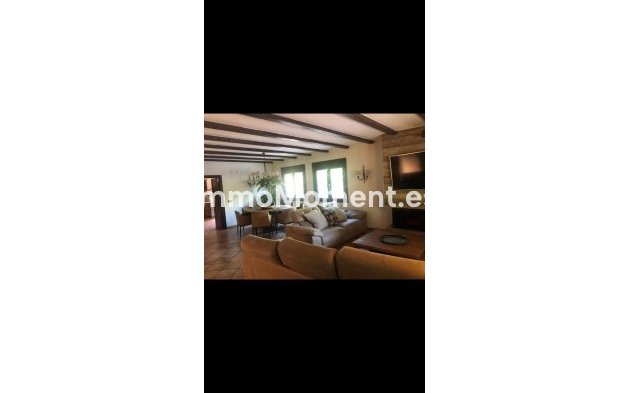 Reventa - Villa independiente - Elda - Elda Centro