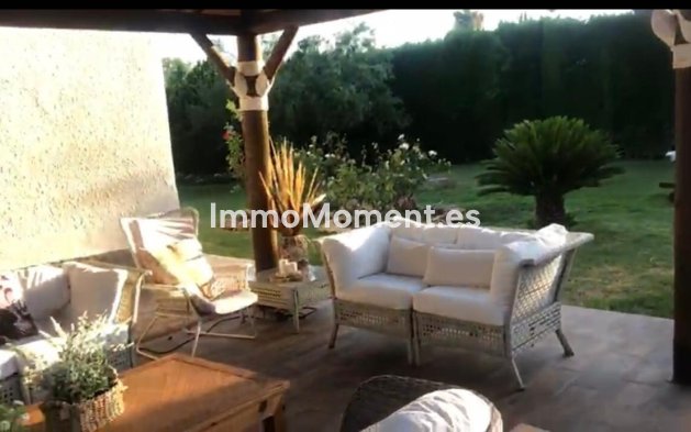 Reventa - Villa independiente - Elda - Elda Centro
